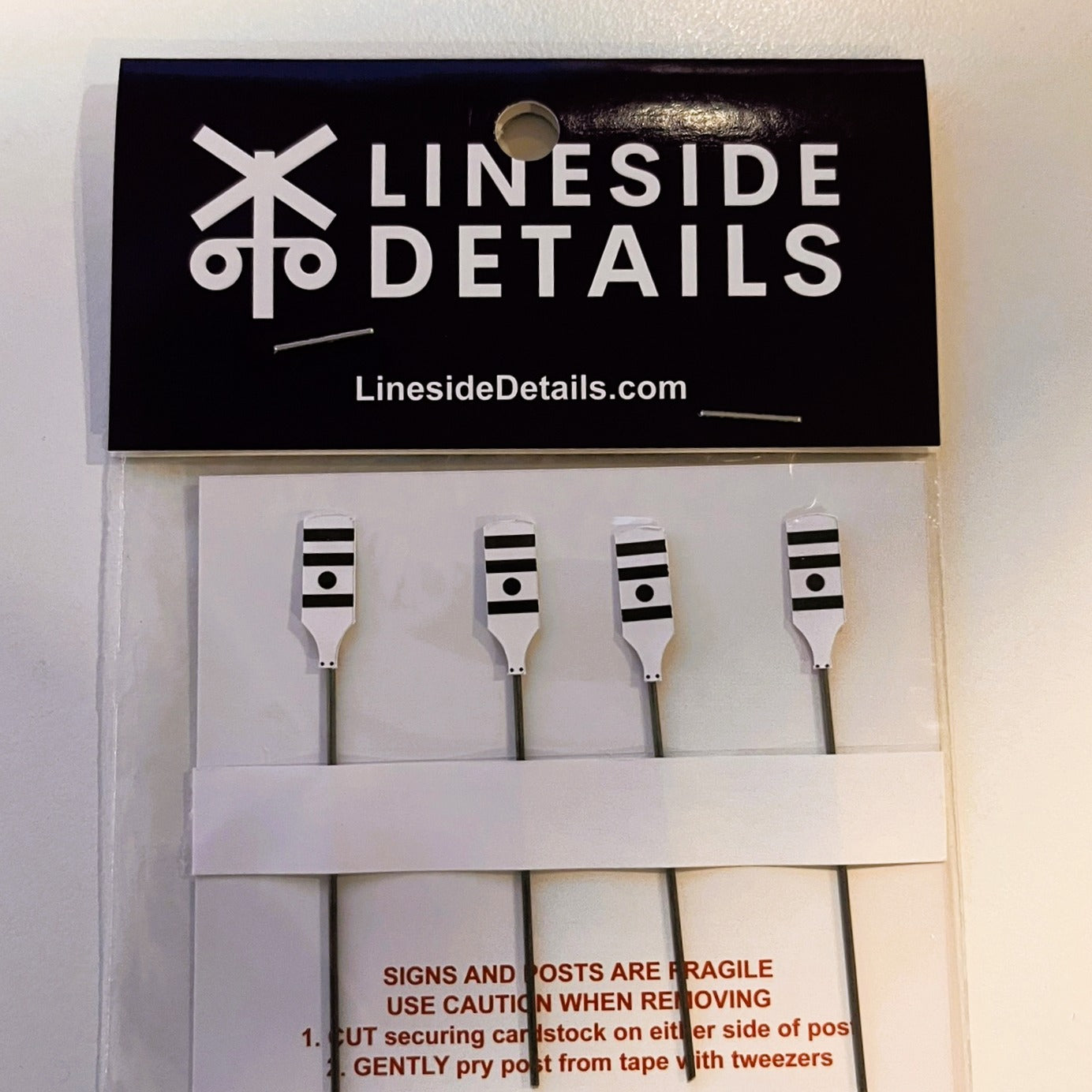 HO Scale - Southern Railway Whistle Post - 4 Pack