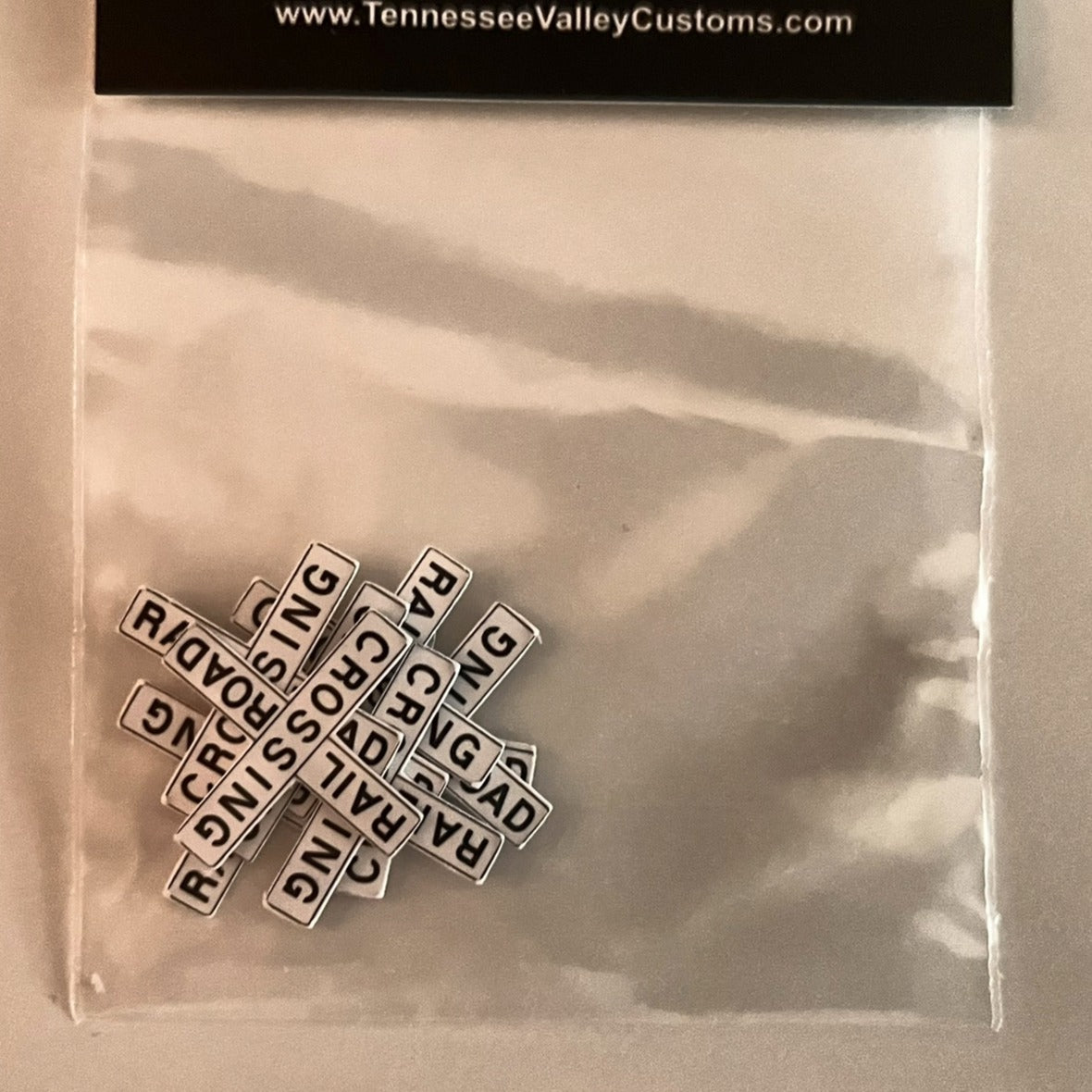 N Scale - No Pole Crossbucks (New and Weathered)- 6 Pack