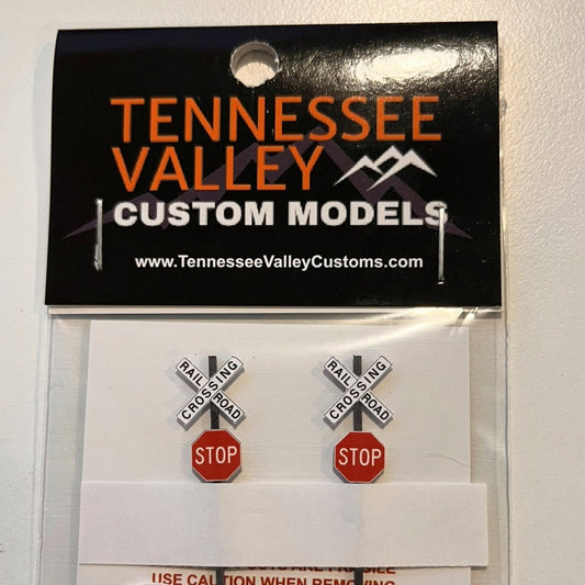 N Scale - Crossbucks with Stop Sign - 2 pack