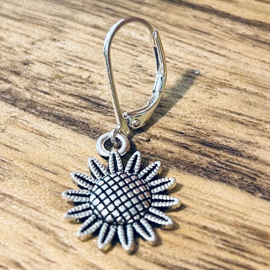 Silver Sunflower Drop Earring – Nature-Inspired Jewelry for Plant Lovers